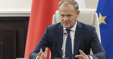 Pologne: Donald Tusk annonce la réouverture de la frontière avec la Biélorussie
