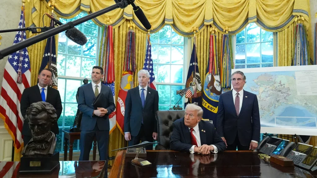États-Unis : Donald Trump prêt à instaurer l'état d'urgence pour pouvoir déployer la Garde nationale