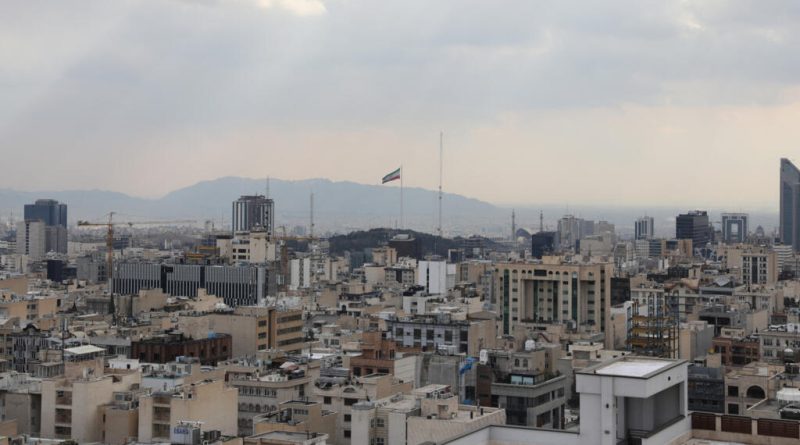 Iran: deux Français condamnés à de lourdes peines de prison pour «espionnage»