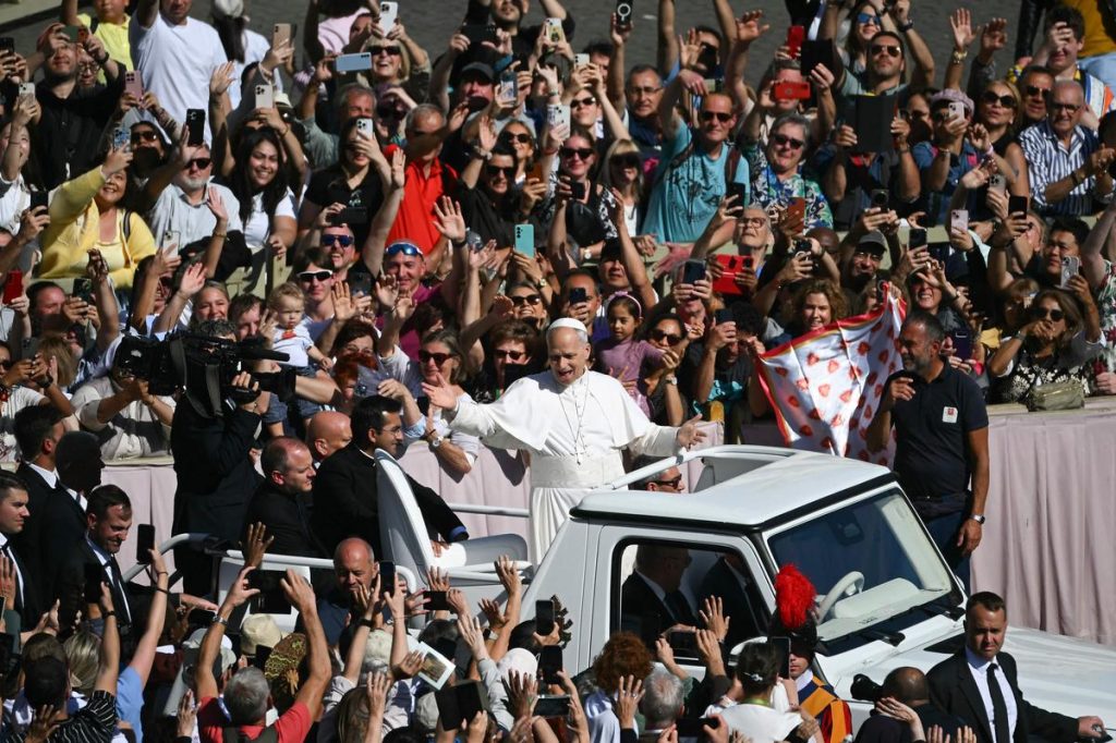 Le pape Léon XIV s’érige en défenseur des plus pauvres dans son premier texte majeur