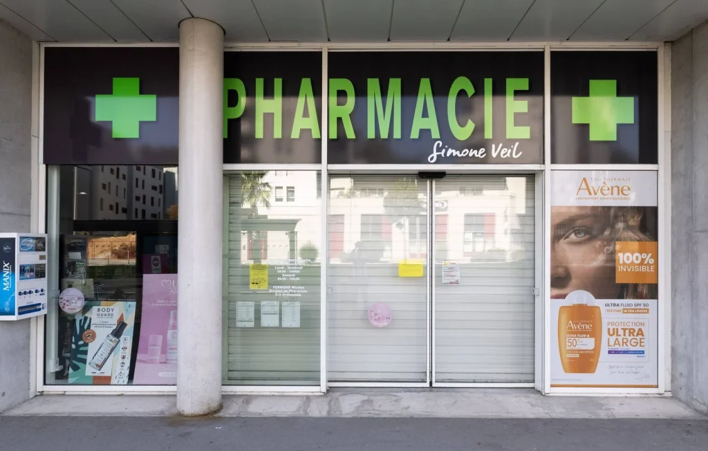 Les pharmaciens avouent la dangerosité des vaccins contre le Covid-19 ? Non