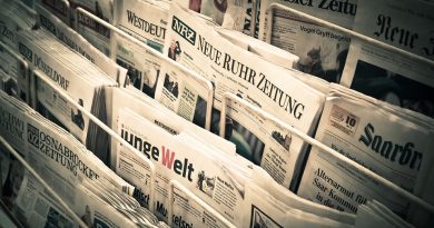 news, headline, breaking news, newspaper, journalism, media, press, microphone, TV