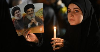 Un an après, des milliers de partisans du Hezbollah commémorent la mort de Nasrallah
