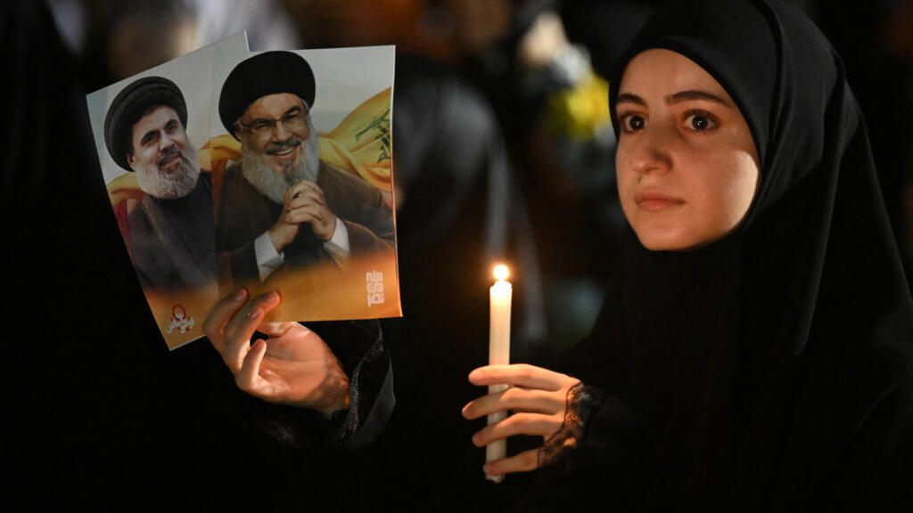 Un an après, des milliers de partisans du Hezbollah commémorent la mort de Nasrallah