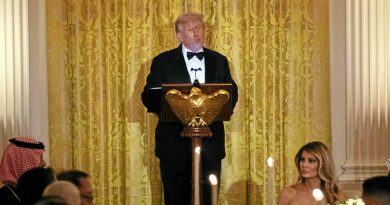 Une horloge Rolex, un lingot d’or… Comment la Suisse a acheté Trump sur les droits de douane