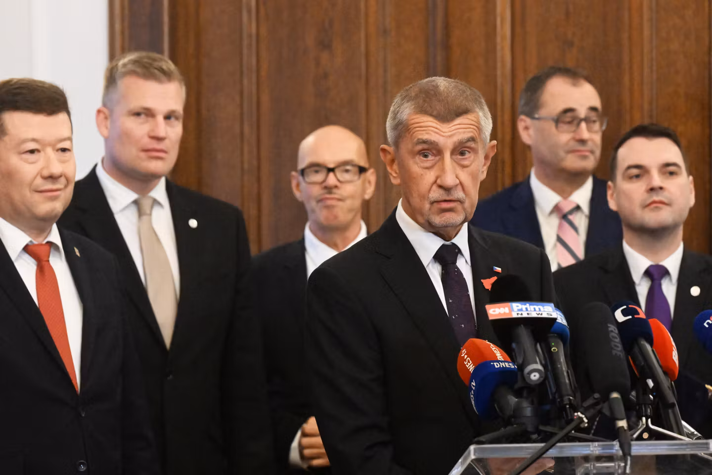 En Tchéquie, Andrej Babis et ses alliés d’extrême droite s’accordent sur un programme de gouvernement très eurosceptique