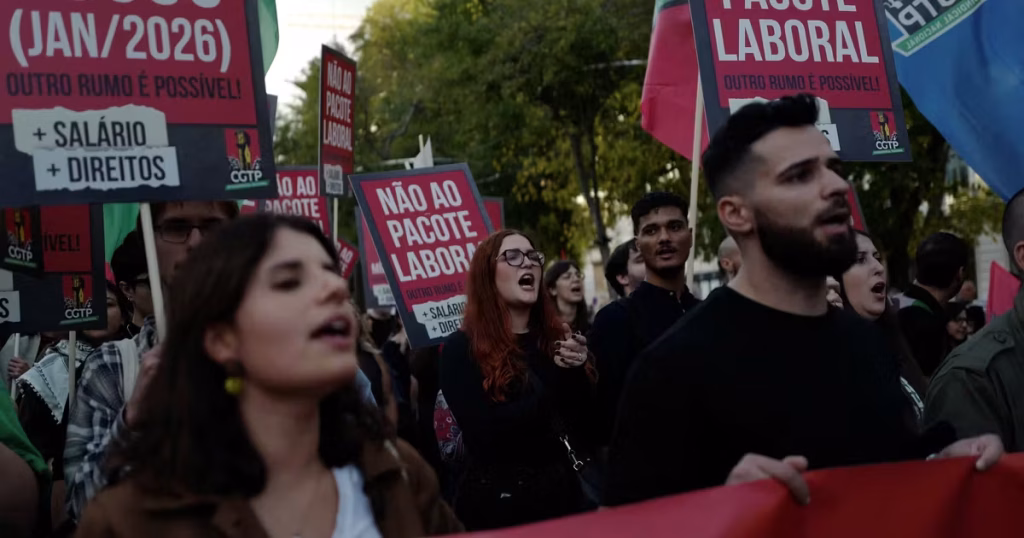 Manifestation à Lisbonne, “super-typhon” aux Philippines, Bolivie : les informations de la nuit