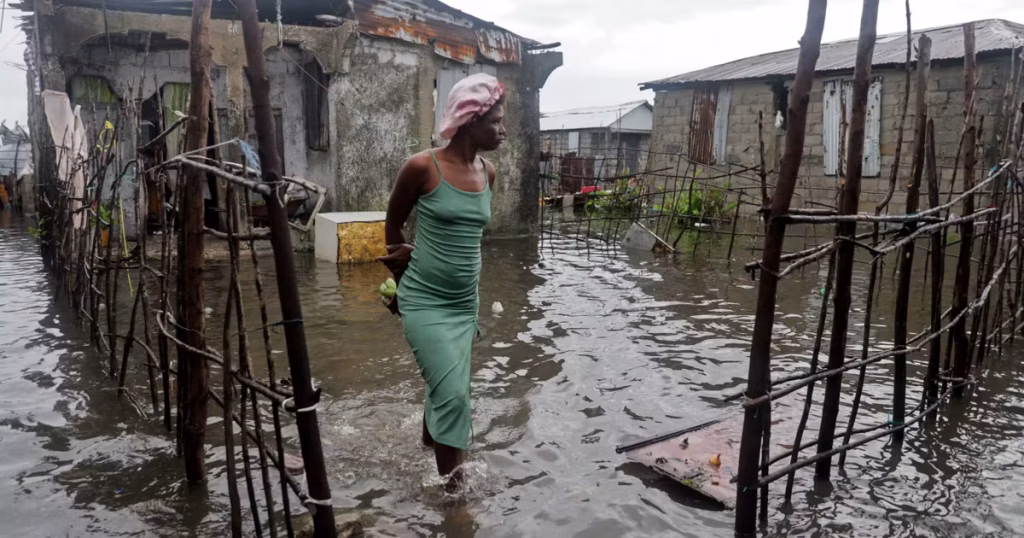 Ouragan Melissa, Trump en Corée du Sud, vol au Louvre, Soudan, Nvidia : les informations de la nuit