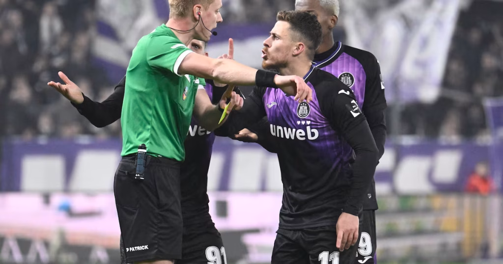 La chronique de Christophe Franken : jeux de hasard au Lotto Park