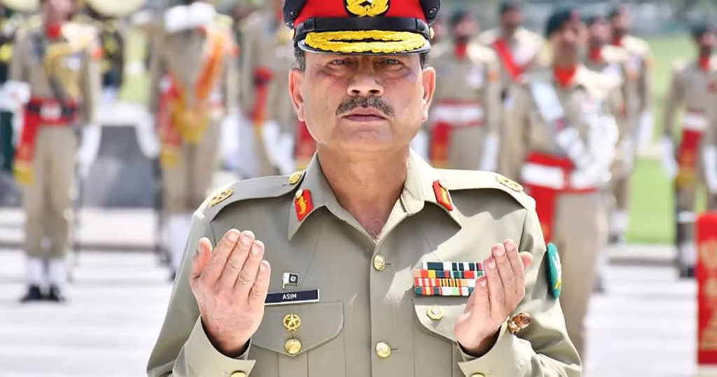 Asim Munir, “le maréchal préféré de Trump”, dirige le Pakistan d’une main de fer