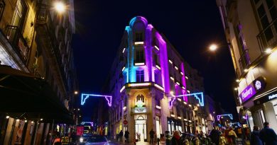 VRAI OU FAUX. Non, Nantes n’a pas supprimé le mot "Noël" : on a vérifié les vidéos virales qui affirment le contraire