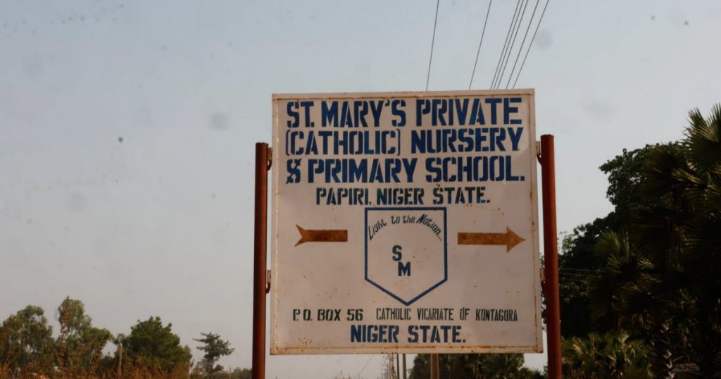 Nigeria. Élèves d'une école catholique enlevés fin novembre : 100 ont été libérés